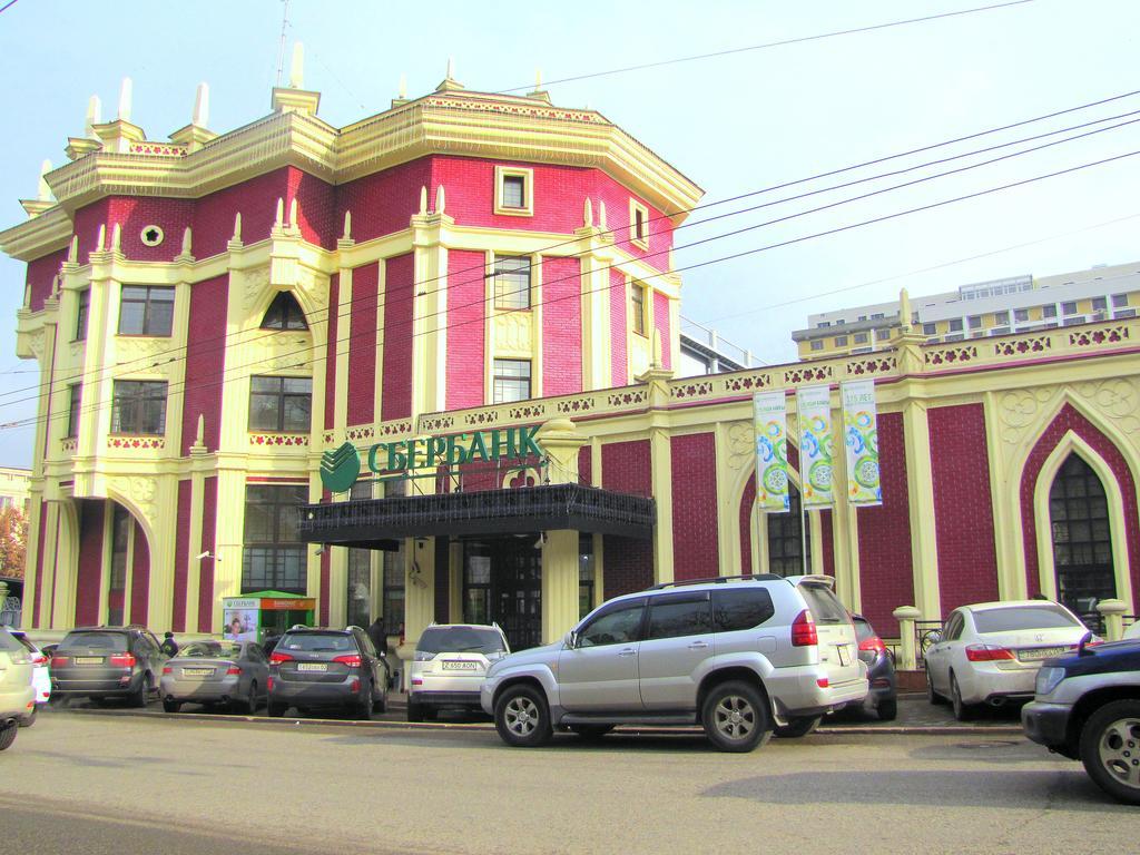 Guest House On Kaldaiakova 38 الماتي المظهر الخارجي الصورة