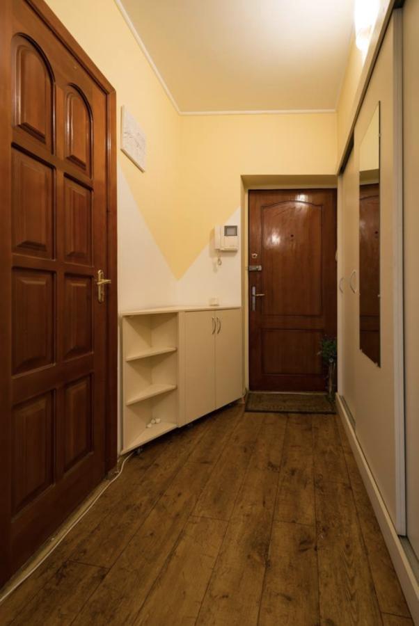 Guest House On Kaldaiakova 38 الماتي المظهر الخارجي الصورة