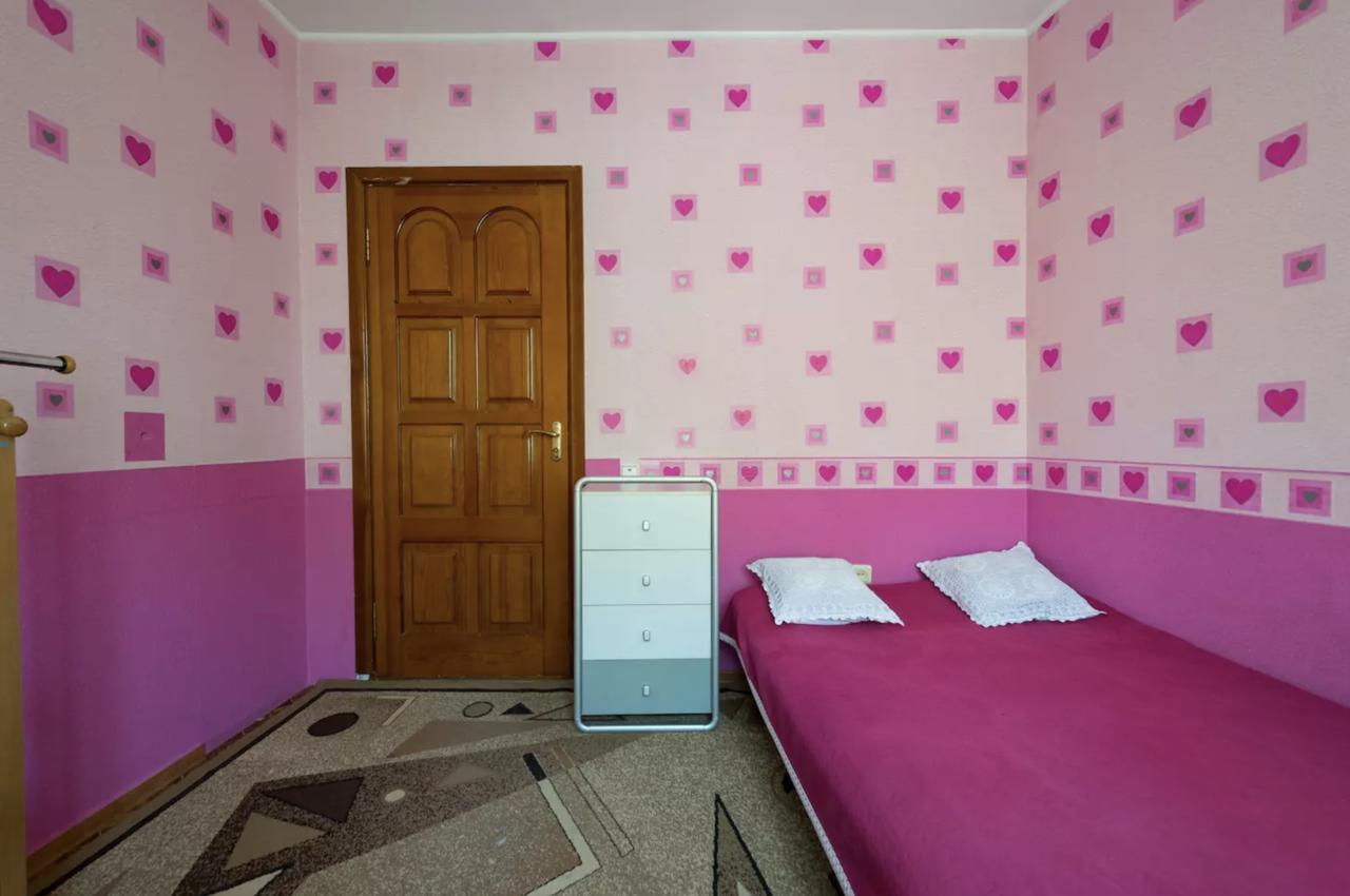Guest House On Kaldaiakova 38 الماتي المظهر الخارجي الصورة