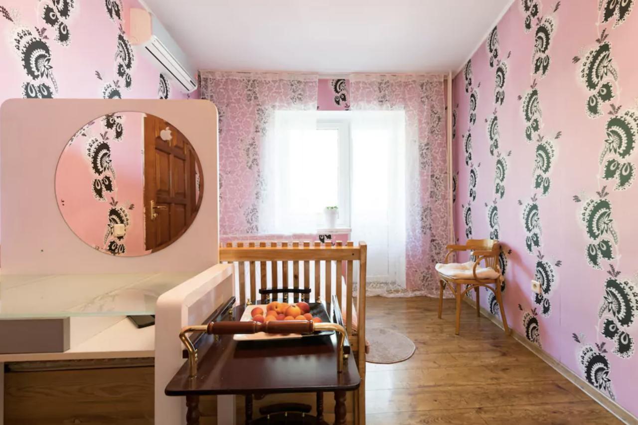 Guest House On Kaldaiakova 38 الماتي المظهر الخارجي الصورة