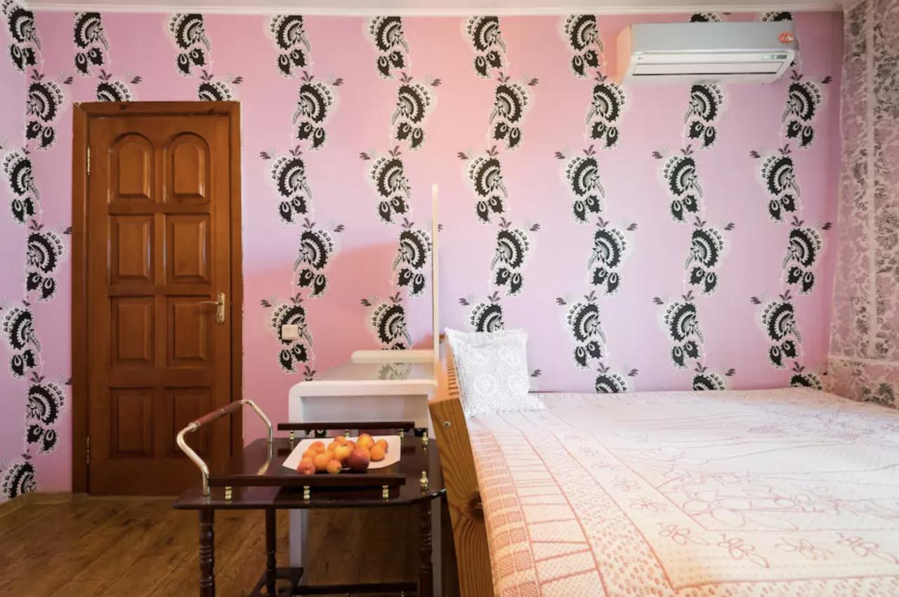 Guest House On Kaldaiakova 38 الماتي المظهر الخارجي الصورة